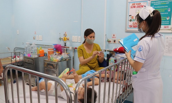 Trẻ mắc TCM được điều trị tại Bệnh viện Nhi đồng 1, TP.HCM.